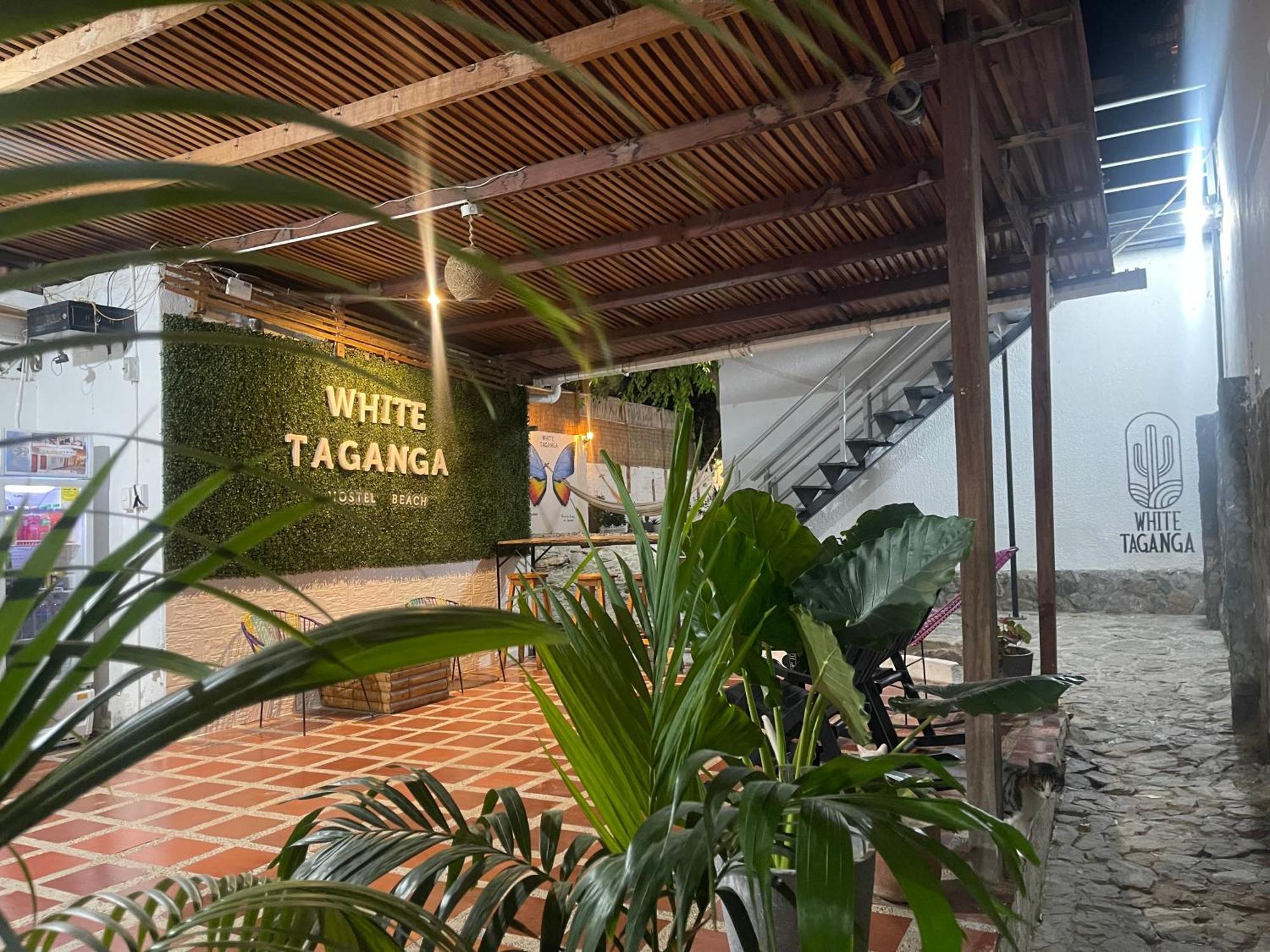 White Taganga Hotell Exteriör bild